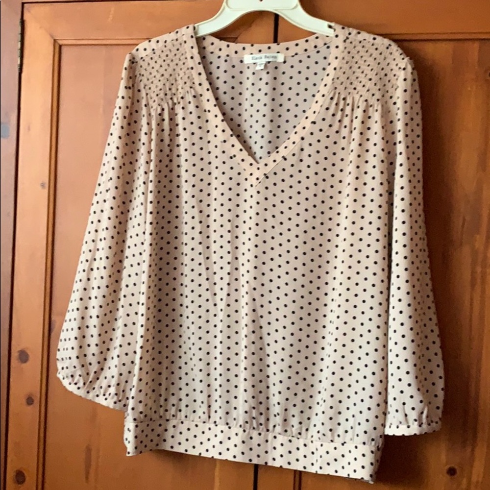 Black and Tan V neck banded blouse sz XL